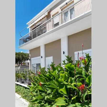 Endless Sea View House * ネア・イラクリア